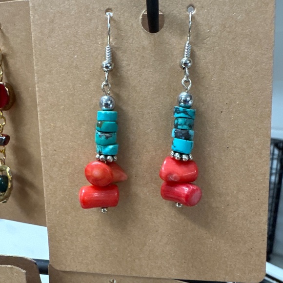 Coral n turquoise dangle earring - Picture 1 of 3